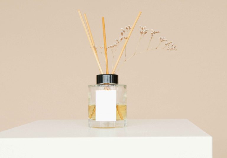 How to make reed diffuser with right fragrance？